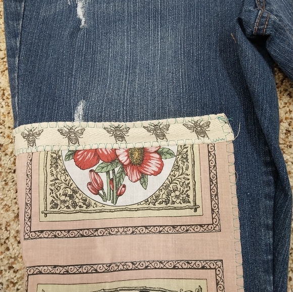 3003 Size 12p Bandolino Karyn Cropped Upcycled Jeans - Picture 6 of 9